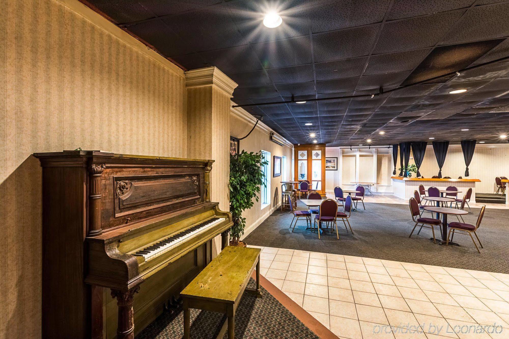 Econo Lodge Inn & Suites Orangeburg Exterior foto